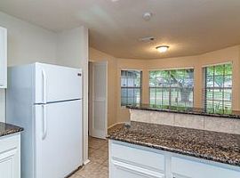 16007 Eastcape Dr Webster, Tx 77598 (747) 444-3766 in Webster, TX (Photo 10 of 12)