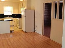 229 S Fulton St Texas City, Tx 77591 (747) 444-3766 in Texas City, TX (Photo 3 of 6)