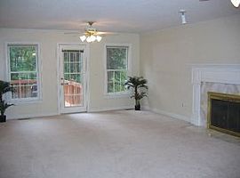 503 Mary Knob, Greenville Rent 750 Deposit 750 Total 1500 in Greenville, SC (Photo 4 of 6)