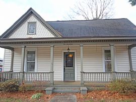 117 Asbury Ave, Greenville Rent 650 Deposit 650 Total 1300 in Greenville, SC