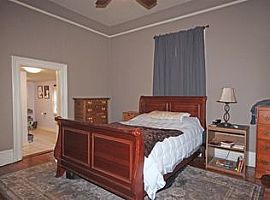 117 Asbury Ave, Greenville Rent 650 Deposit 650 Total 1300 in Greenville, SC (Photo 5 of 6)