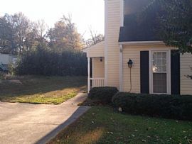 1 Hidden Springs Rd, Spartanbur Rent 500 Deposit 500 Total 1000 in Spartanburg, SC