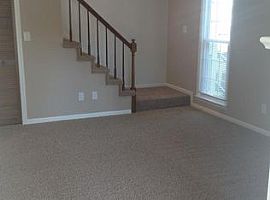 1 Hidden Springs Rd, Spartanbur Rent 500 Deposit 500 Total 1000 in Spartanburg, SC (Photo 4 of 4)