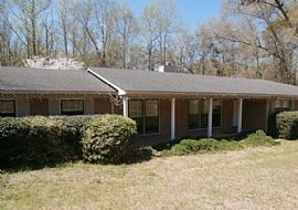 211 Cherry Hill Rd, Enterprise, Al 36330 in Enterprise, AL