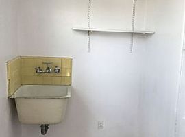 2 Bedroom Home Near Los Angeles  in Los Angeles, CA (Photo 1 of 11)