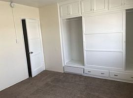 2 Bedroom Home Near Los Angeles  in Los Angeles, CA (Photo 6 of 11)