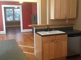 10 Oak Park Rd Asheville, Nc 28801 (747) 444-3766 in Asheville, NC (Photo 11 of 12)