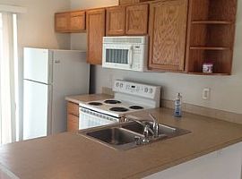 715 3rd Ave Sw, Castle Rock, Wa 98611 3 Beds 2 Baths 1,250 Sqft in Castle Rock, WA (Photo 4 of 8)