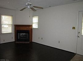 4913 Conestoga Rd, Virginia Beach, Va 23462 3 Beds 1 Bath 1,008 in Virginia Beach, VA (Photo 10 of 10)