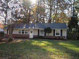 4913 Conestoga Rd, Virginia Beach, Va 23462 3 Beds 1 Bath 1,008 in Virginia Beach, VA (Photo 8 of 10)