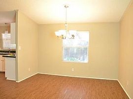 1301 Lipan Trl, Austin, Tx 78733 4 Beds 3 Baths 2,128 Sqft in Austin, TX (Photo 5 of 11)