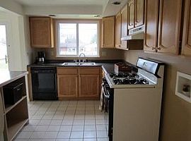 1414 Mapleridge Dr, Fairborn, Oh 45324 3 Beds 1.5 Baths 1,128 S in Fairborn, OH (Photo 2 of 8)