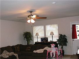 2916 Frontier Ln, Mc Kinney in Mc Kinney, TX (Photo 5 of 12)