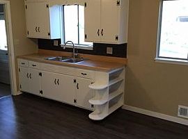 7827 Nall Ave, Prairie Village, Ks 66208 3 Beds 1 Bath 992 Sqft in Prairie Village, KS (Photo 6 of 6)