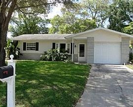 2274 Capri Dr, Clearwater, Fl 33763 in Clearwater, FL