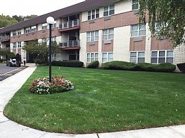 1 Bed 1.5 Bath Edgewater Nj Luxury Condo For Rent in Edgewater, NJ