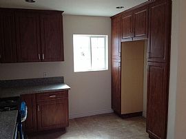 Bright, Cozy and Inviting 3 Beds/2baths in Reseda, CA (Photo 10 of 12)