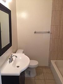 Bright, Cozy and Inviting 3 Beds/2baths in Reseda, CA (Photo 7 of 12)