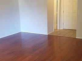 3 Beds 2.5 Baths 1,811 Sqft in Phoenix, AZ (Photo 4 of 4)