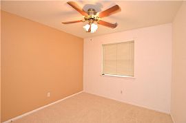 8007 Carmel Cir, Houston in Houston, TX (Photo 11 of 12)