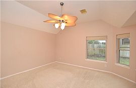 8007 Carmel Cir, Houston in Houston, TX (Photo 6 of 12)