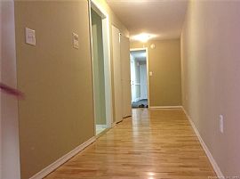 47 Avonwood Rd Apt 310, Avon, Ct 06001 in Avon, CT