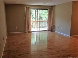 47 Avonwood Rd Apt 310, Avon, Ct 06001 in Avon, CT (Photo 4 of 6)