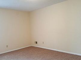  2937 Ulmer Rd, Columbia, Sc 29209 3 Beds 2 Baths 1,408 Sqft in Columbia, SC (Photo 2 of 4)