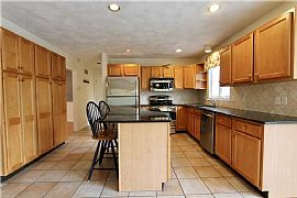 165 Gideon Lawton Ln, Portsmouth, Ri 02871 in Portsmouth, RI (Photo 2 of 10)