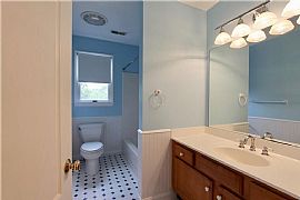 165 Gideon Lawton Ln, Portsmouth, Ri 02871 in Portsmouth, RI (Photo 5 of 10)