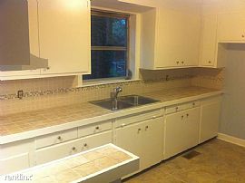 Quiet Private Drive By Timrod Park - Property Id: 5932 in Florence, SC (Photo 4 of 5)