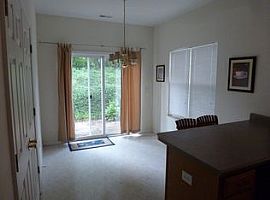 17 Scottish Cir Asheville, Nc 28803 (747) 444-3766 in Asheville, NC (Photo 3 of 8)