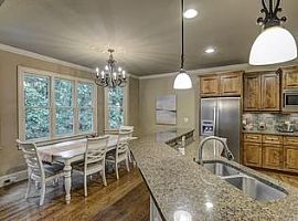 7953 Magnolia Sq, Atlanta in Atlanta, GA (Photo 10 of 12)