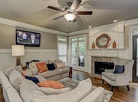 7953 Magnolia Sq, Atlanta in Atlanta, GA (Photo 3 of 12)