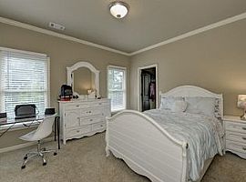 7953 Magnolia Sq, Atlanta in Atlanta, GA (Photo 9 of 12)