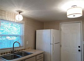 1508 Mckinley Ave Ne, Huntsville, Al 35801 in Huntsville, AL (Photo 5 of 8)