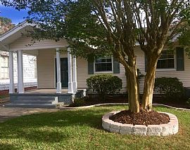 1613 E Cervantes St, Pensacola, Fl 32501 in Pensacola, FL