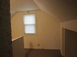 2016 Waldo Blvd, Manitowoc, Wi 54220 3 Beds 1 Bath 806 Sqft in Manitowoc, WI (Photo 1 of 7)