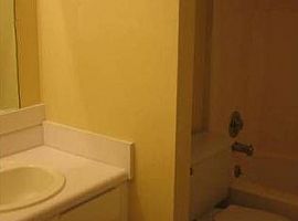 717 Cricketwood Ln, Charlotte, Nc 28215 (747) 444-3766 in Charlotte, NC (Photo 7 of 8)