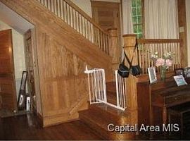 211 S Glenwood Ave, Springfield, Il 62704 (747) 444-3766 in Springfield, IL (Photo 4 of 9)