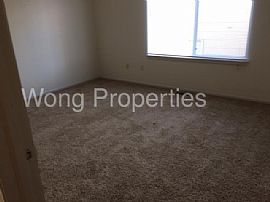 Single Family Home For Rent Asap in Highlands Ranch, CO (Photo 5 of 7)