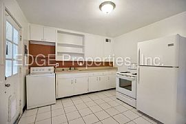 Single Family Home For Rent Asap in Thornton, CO (Photo 3 of 8)