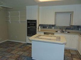 3 Hogan Ln, Huntsville, Tx 77340 (747) 444-3766 in Huntsville, TX (Photo 3 of 8)