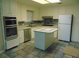 3 Hogan Ln, Huntsville, Tx 77340 (747) 444-3766 in Huntsville, TX (Photo 7 of 8)