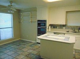 3 Hogan Ln, Huntsville, Tx 77340 (747) 444-3766 in Huntsville, TX (Photo 8 of 8)