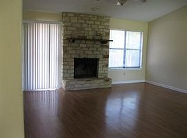 1300 Miami Dr, Austin, Tx 78733 3 Beds 2 Baths 1,334 Sqft in Austin, TX (Photo 6 of 8)