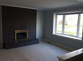 40142 Kristen Dr, Sterling Heights, Mi 48310 3 Beds 1 Bath 1,00 in Sterling Heights, MI (Photo 5 of 9)