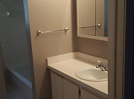 40142 Kristen Dr, Sterling Heights, Mi 48310 3 Beds 1 Bath 1,00 in Sterling Heights, MI (Photo 6 of 9)