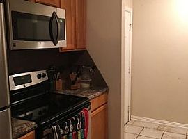 314 Nw 62nd St, Lawton, Ok 73505 4 Beds 3 Baths 1,556 Sqft in Lawton, OK (Photo 3 of 7)