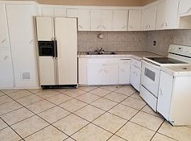 6531 W Peck Dr, Glendale, Az 85301 in Glendale, AZ (Photo 3 of 5)